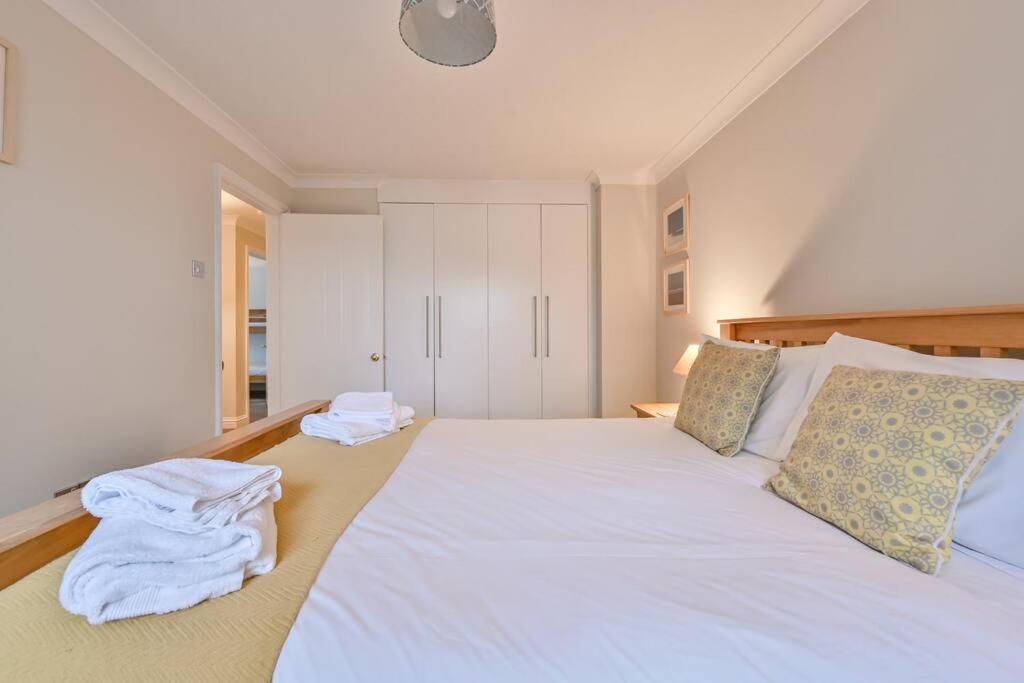 Spacious Sandbanks Apartment Near Beach And Bars With Free Parking 浦耳 外观 照片